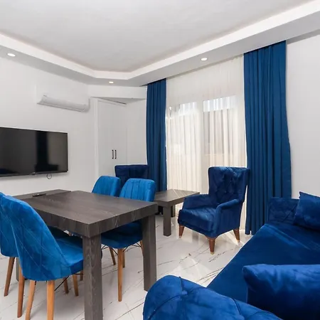 Aparthotel Tayla *